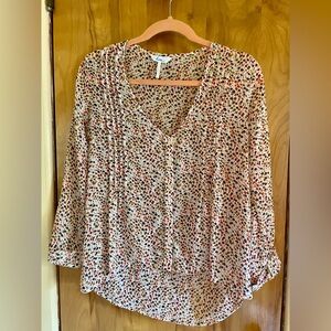 Kirra Women's Cream and Red Patterned Blouse